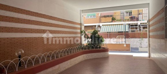2 Schlafzimmer Wohnung in Rome, Italy, Nr. 315165 4