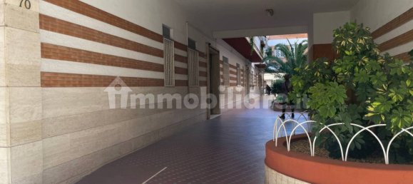 2 Schlafzimmer Wohnung in Rome, Italy, Nr. 315165 3