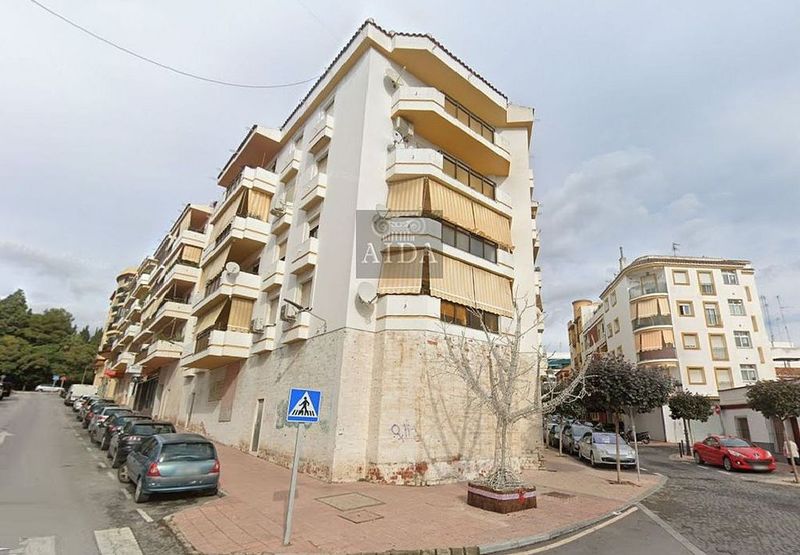 Propiedad comercial de 2 dormitorios en Estepona, Spain No. 227860