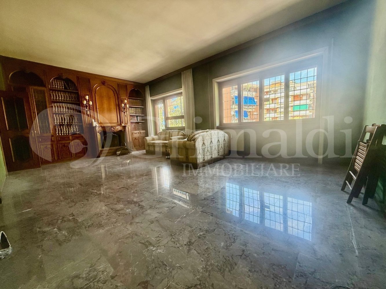 6 rooms Apartment in Rome, Italy No. 297129