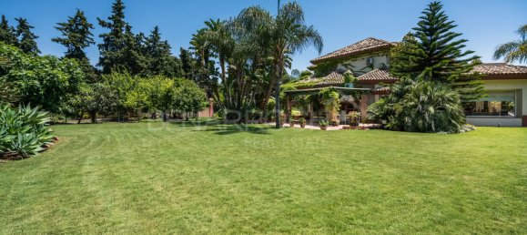 7 bedrooms Villa in Marbella, Spain No. 71837 31