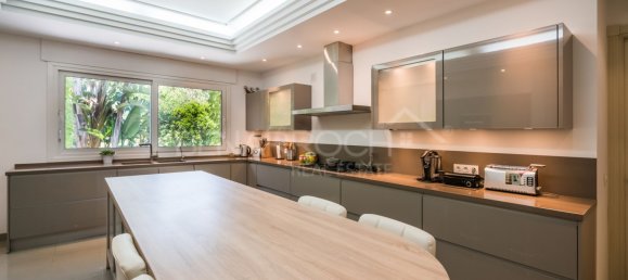 7 bedrooms Villa in Marbella, Spain No. 71837 10