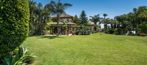 7 bedrooms Villa in Marbella, Spain No. 71837 33