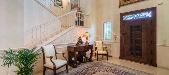 7 bedrooms Villa in Marbella, Spain No. 71837 4