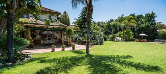7 bedrooms Villa in Marbella, Spain No. 71837 34