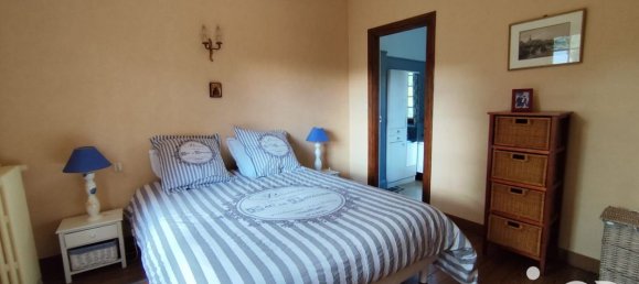 9 bedrooms House in Jouy, France No. 70889 17