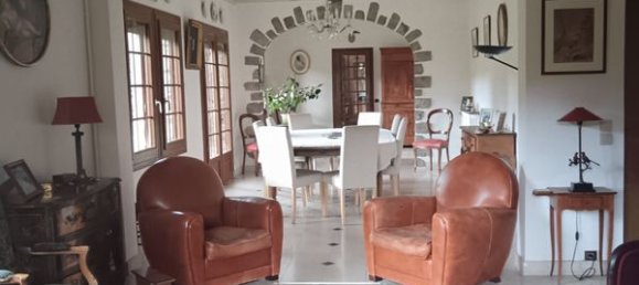 9 bedrooms House in Jouy, France No. 70889 6