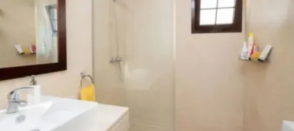 2 chambres Penthouse à Marbella, Spain No. 136803 4