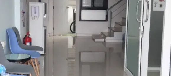 Коммерческая недвижимость с 3 спальнями в Сай Май, Таиланд № 74615 3