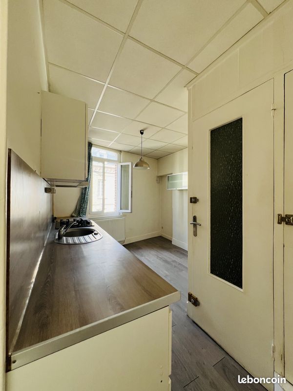 Edificio en Amiens, France 130 m² No. 57952