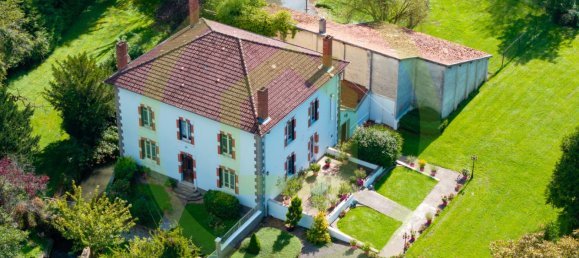 5 Schlafzimmer Haus in Lacroix-sur-Meuse, France, Nr. 236937 2