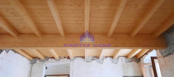 Квартира с 2 комнатами в Вердерио, Италия № 1993 3