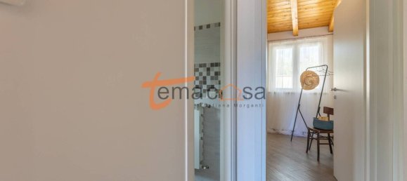 2 bedrooms Apartment in Rome, Italy No. 299399 5