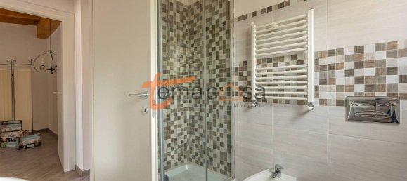 2 bedrooms Apartment in Rome, Italy No. 299399 8