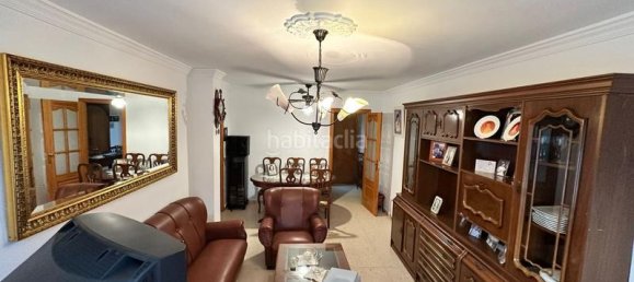 Apartamento de 4 dormitorios en San Luis de Sabinillas, Spain No. 140324 4