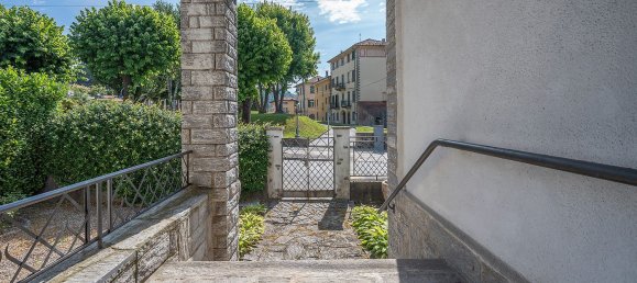 6 rooms House in Armeno, Italy No. 298799 5