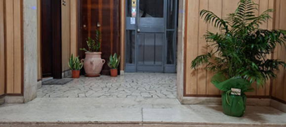 Квартира с 2 комнатами в Катания, Италия № 309556 4