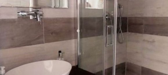 Квартира с 2 спальнями в Специя, Италия № 330627 11