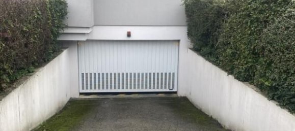  Garage in Strasbourg, France No. 236071 3