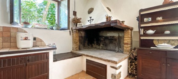 8 bedrooms House in Urbino, Italy No. 342698 10