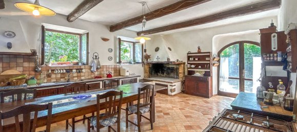 8 bedrooms House in Urbino, Italy No. 342698 11