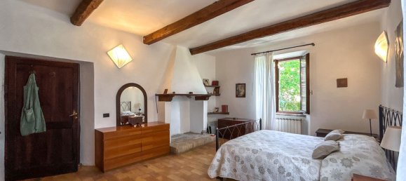 8 bedrooms House in Urbino, Italy No. 342698 24