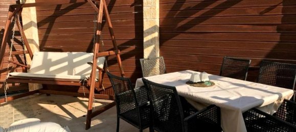 330m² Property in Vari, Greece No. 5842 11