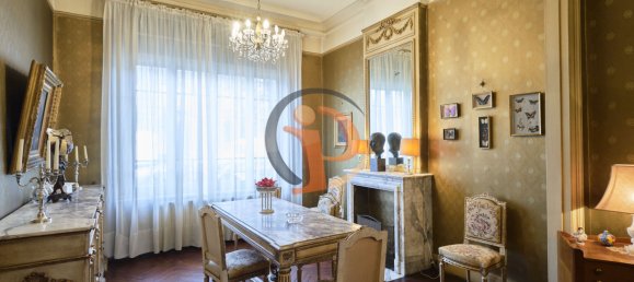 4 bedrooms House in Tourcoing, France No. 92372 23