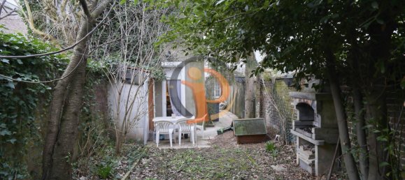 4 bedrooms House in Tourcoing, France No. 92372 7