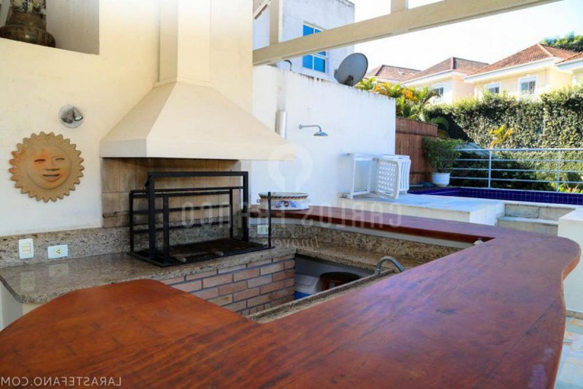 3 bedrooms House in Sao Paulo, Brazil No. 594093