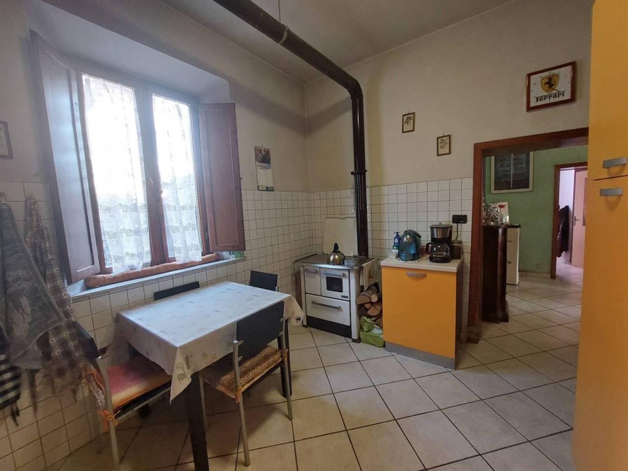 5 rooms Apartment in Sinalunga, Italy No. 32820