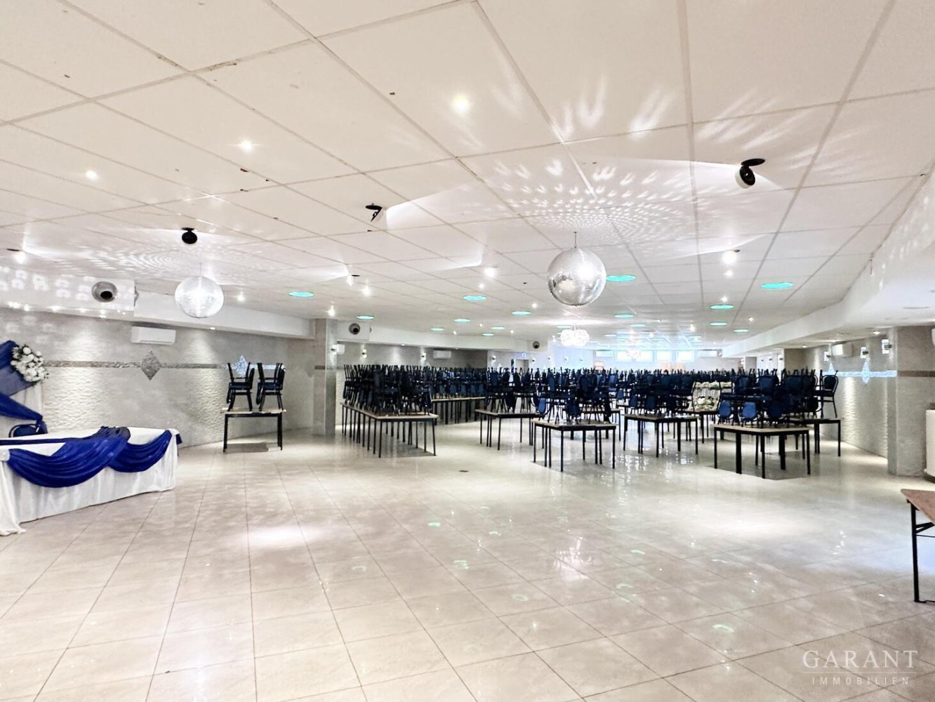 Кафе / ресторан 1280м² в Мангейм, Германия № 220622