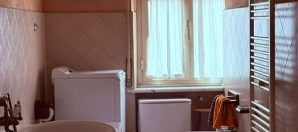 3 rooms Apartment in Rome, Italy No. 73825 3