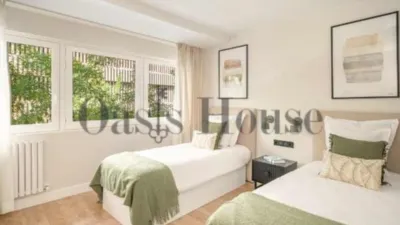 Квартира с 2 спальнями в Мадрид, Испания № 127324