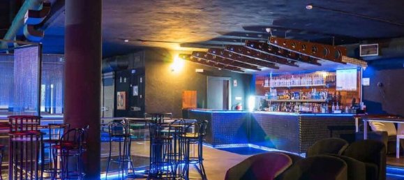 Коммерческая недвижимость 5040м² в Картейра, Португалия № 136094 7