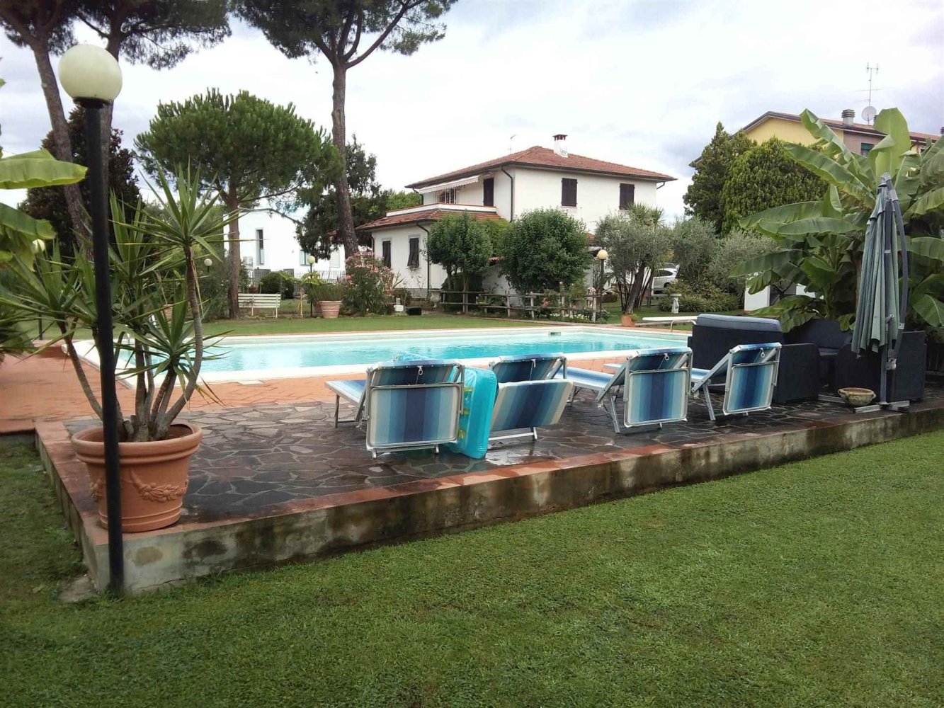 6 bedrooms House in Sarzana, Italy No. 202715