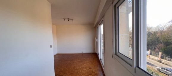 Studio in Epernon, France No. 103253 4