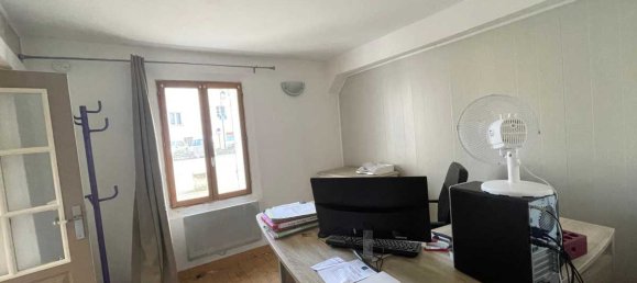 1 bedroom Apartment in L'Isle-sur-la-Sorgue, France No. 192452 4