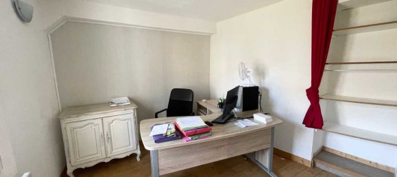 1 bedroom Apartment in L'Isle-sur-la-Sorgue, France No. 192452 2