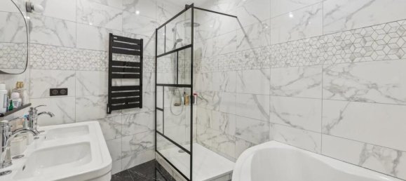 2 bedrooms Apartment in Paris, France No. 343579 13