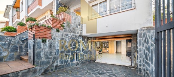 4 غرف نوم منزل في Santa Perpetua De Mogoda, Spain رقم 123720 3