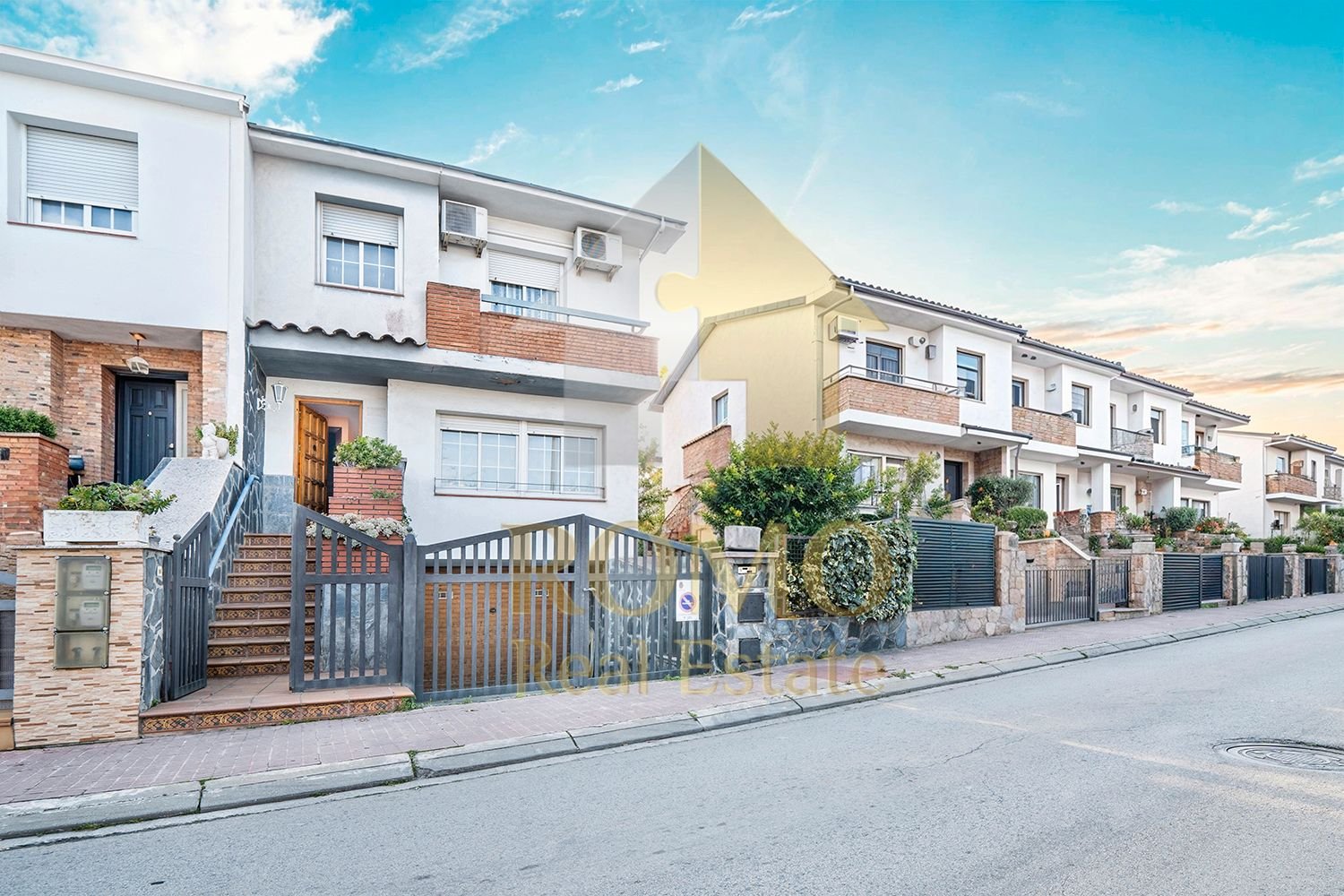 4 غرف نوم منزل في Santa Perpetua De Mogoda, Spain رقم 123720