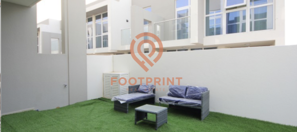 Adosado de 3 dormitorios en Dubai, UAE No. 24174 10