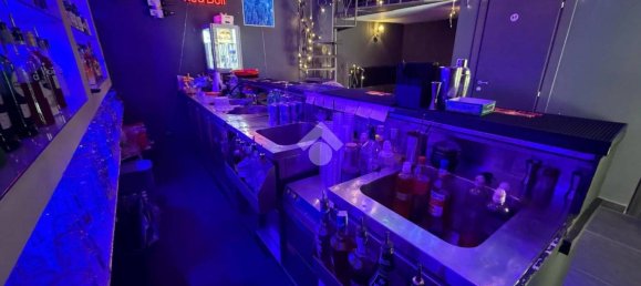 1 room Commercial property in Naples, Italy No. 59217 7