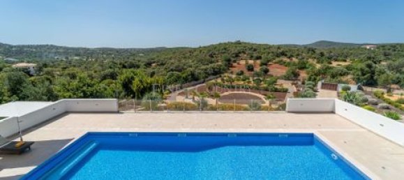 Villa de 5 dormitorios en Loule, Portugal No. 151030 38