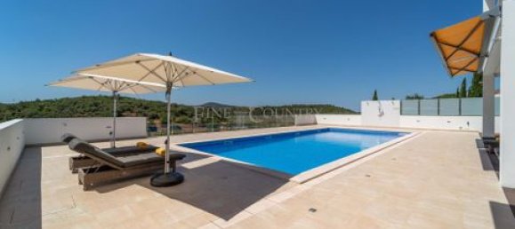 Villa de 5 dormitorios en Loule, Portugal No. 151030 17