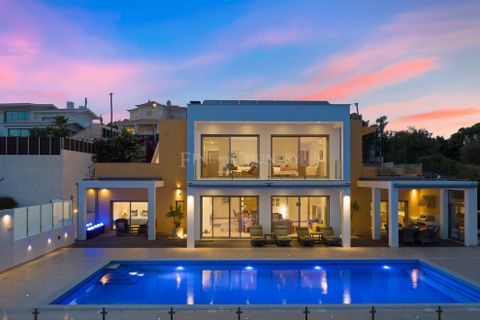 Villa de 5 dormitorios en Loule, Portugal No. 151030