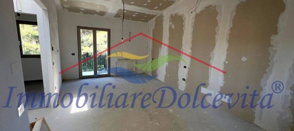3 bedrooms Apartment in Florence, Italy No. 264621 12