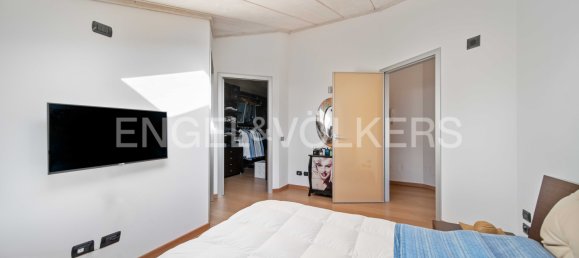 4 Schlafzimmer Villa in Varese, Italy, Nr. 64737 18