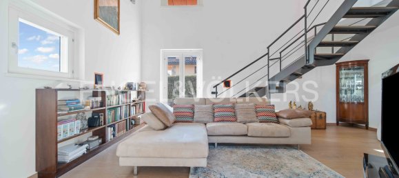 4 Schlafzimmer Villa in Varese, Italy, Nr. 64737 10